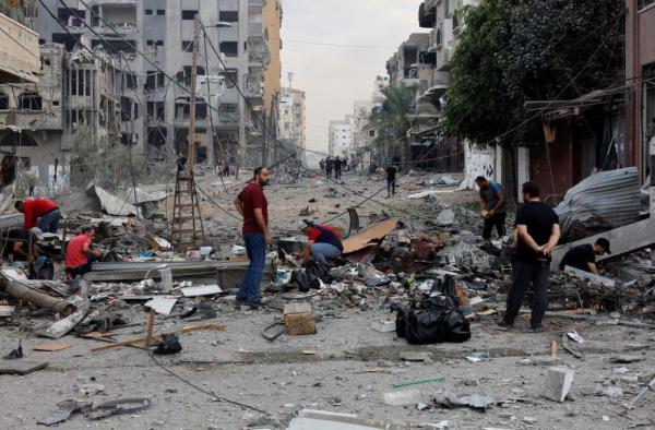Israel pounds Gaza by air; Biden co<em></em>ndemns 'evil' Hamas
